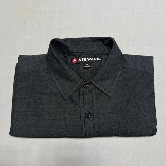 Airwalk Slim Fit Button Up Shirt Mens M Black Gray Striped Short Sleeve - Picture 8 of 8